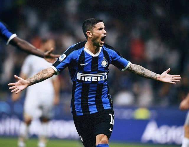 尤其是在面 尤其是在面