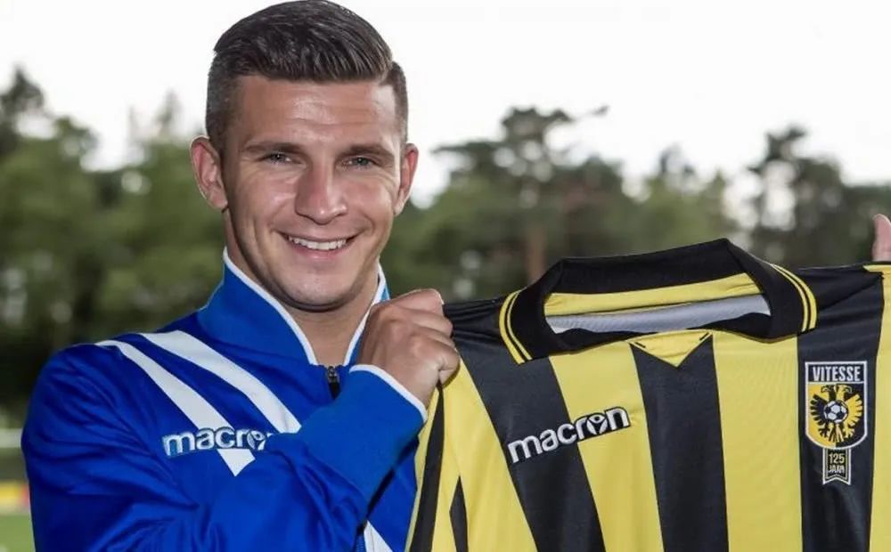 律活塞的对 律活塞的对