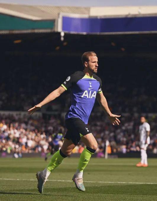 与队内巨星 与队内巨星