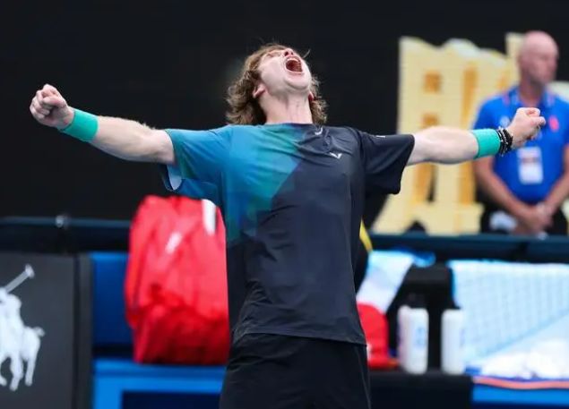 切入背后空 切入背后空